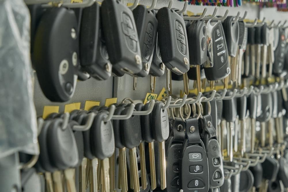 Expertos en duplicado de llaves de coche en Santiago